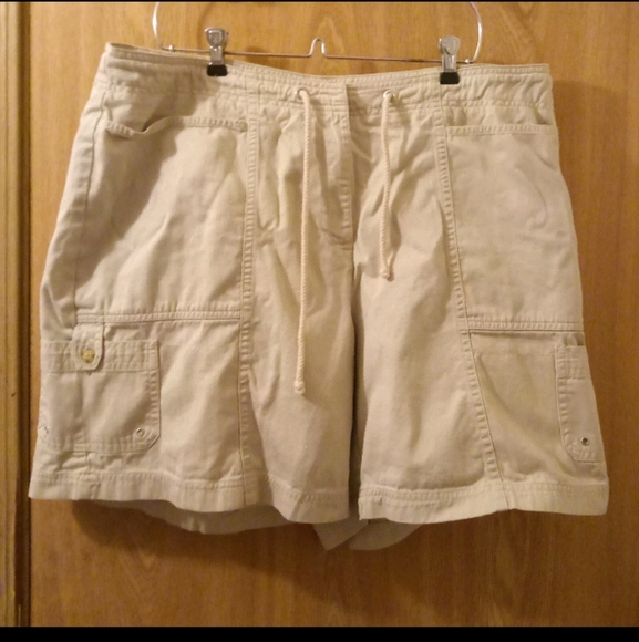 Dressbarn Women Drawstring Light Khaki Linen Casual Comfy Travel Shorts - Picture 1 of 3